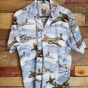 Button-down Hawaiian t-shirt